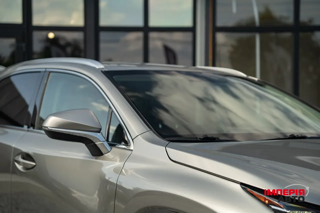 Lexus NX - фото 15