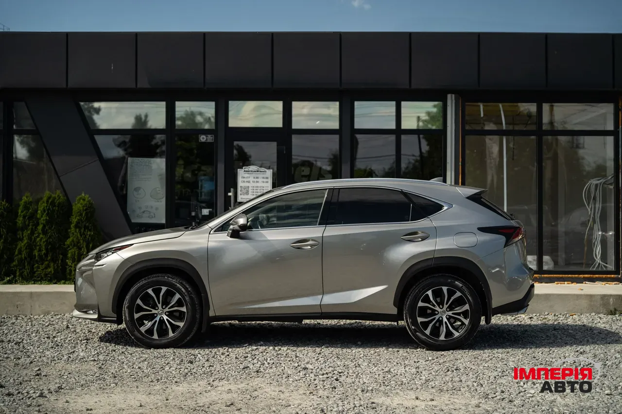 Lexus NX - фото 4