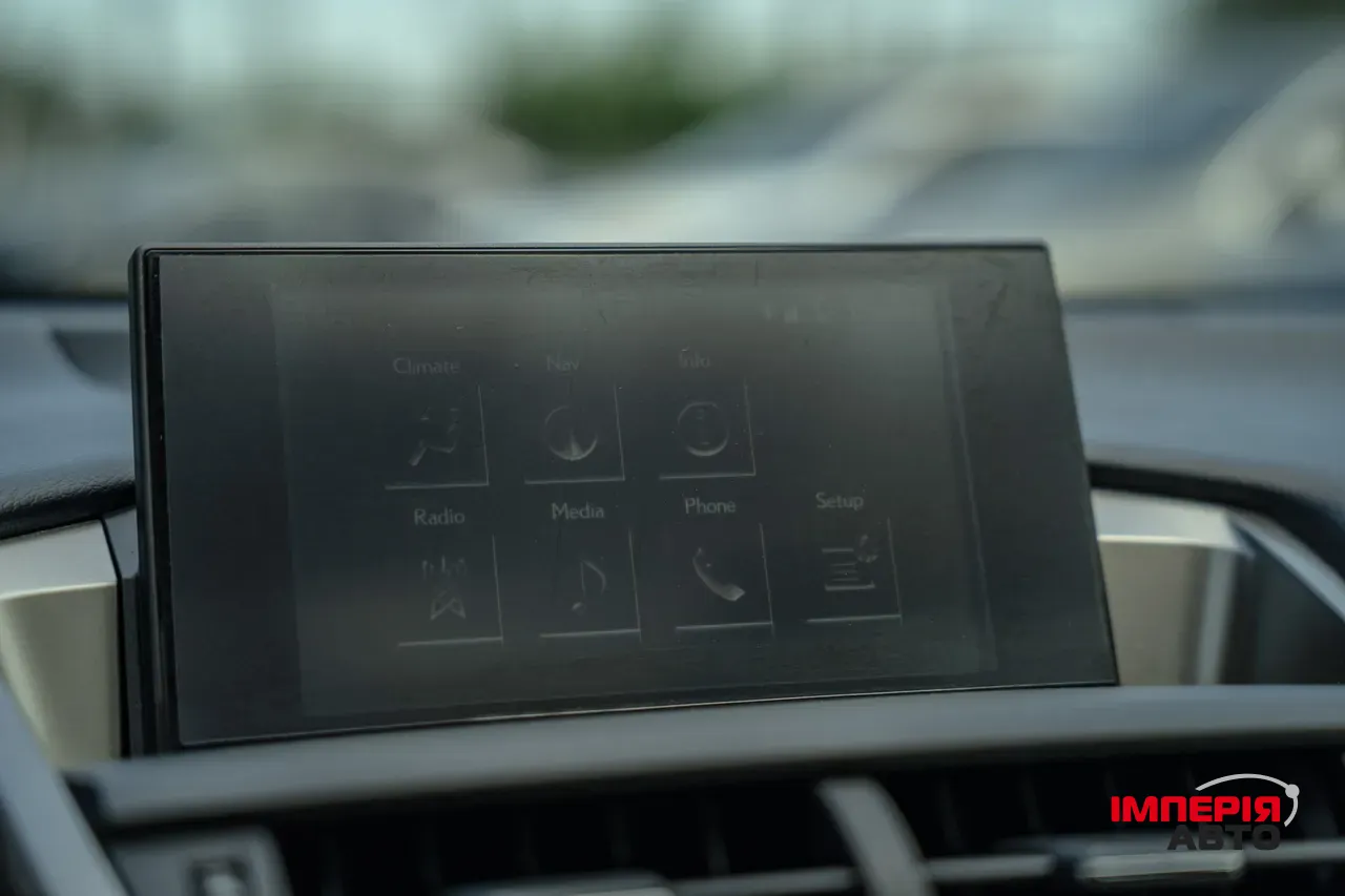 Lexus NX - фото 38