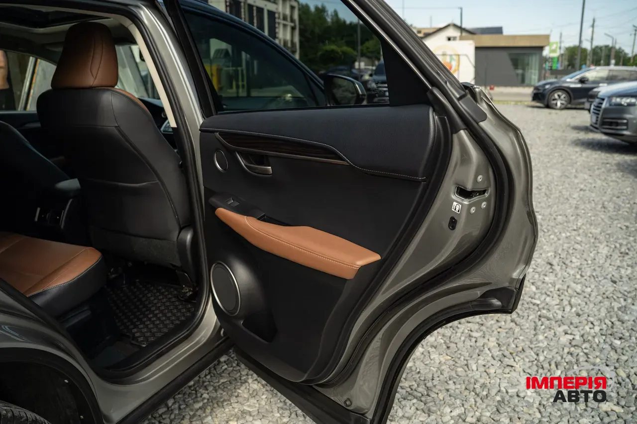 Lexus NX - фото 52