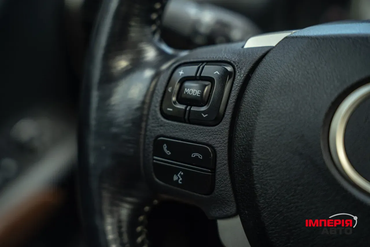 Lexus NX - фото 34