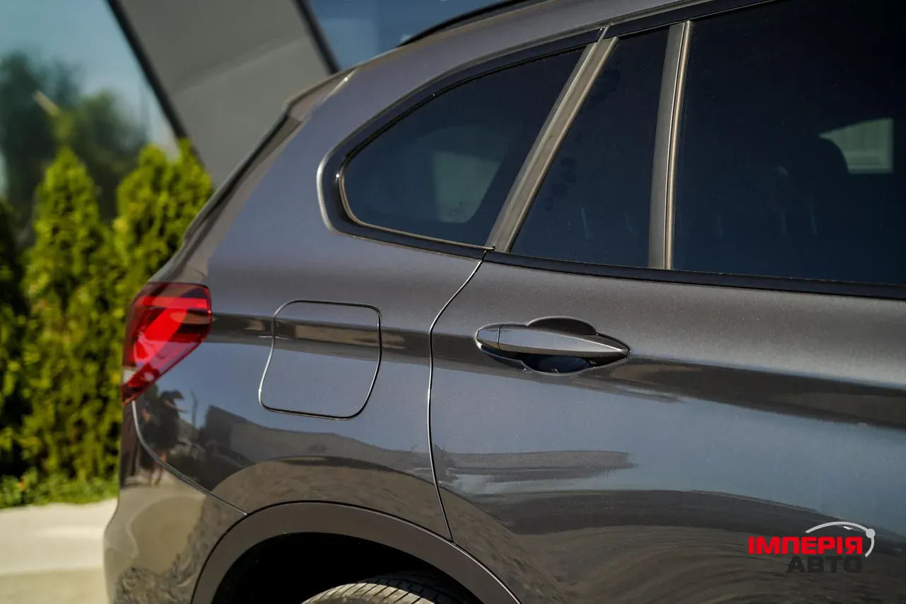 BMW X1 - фото 9
