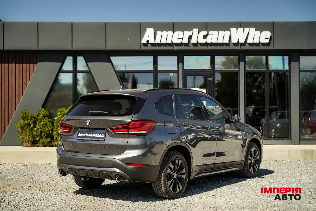 BMW X1 - фото 5