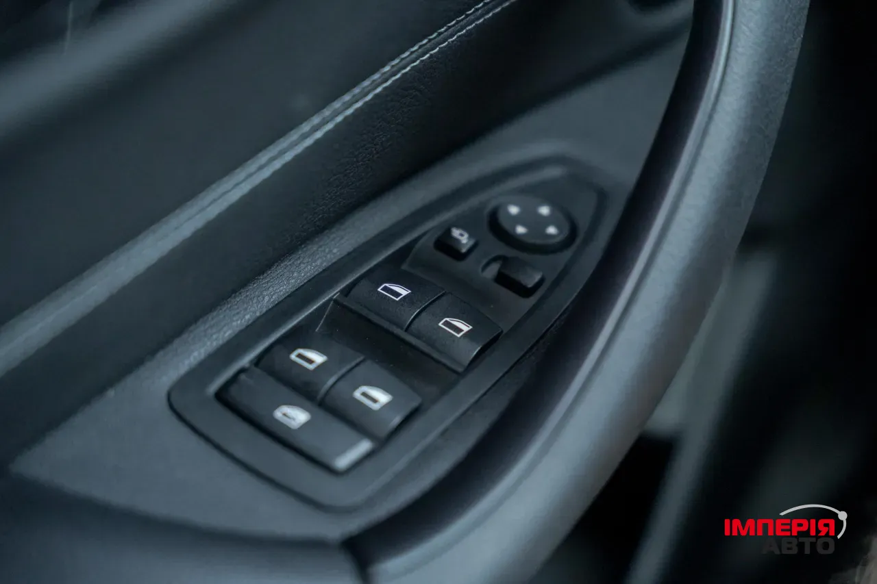 BMW X1 - фото 18