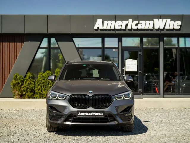 BMW X1 - фото 2