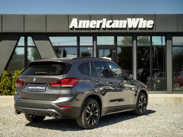 BMW X1 - фото 5