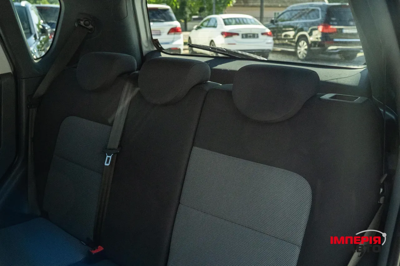 Mitsubishi Colt - фото 26