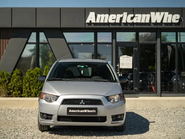 Mitsubishi Colt - фото 2