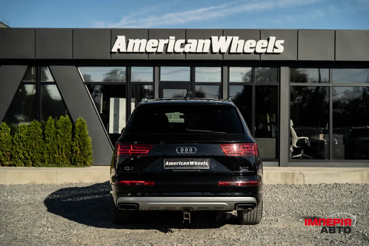 Audi Q7 - фото 6