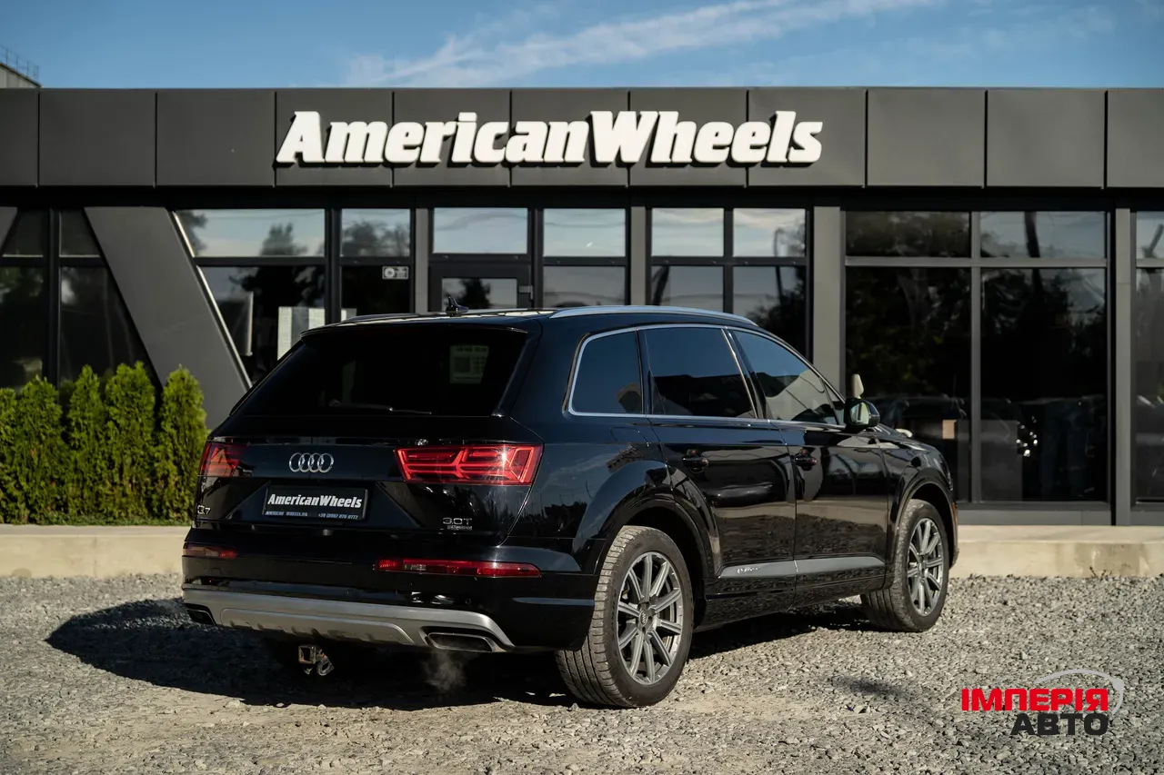 Audi Q7 - фото 5