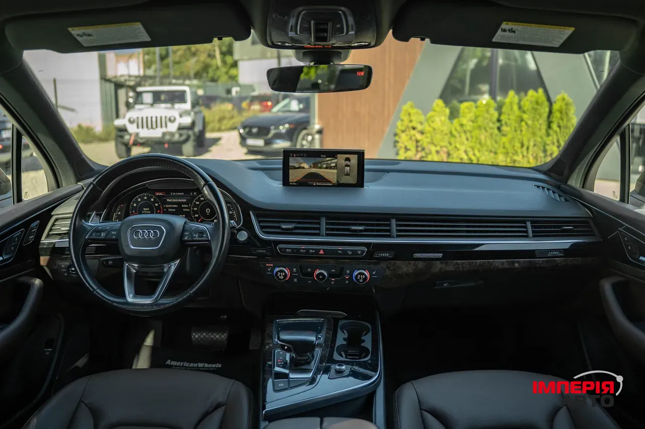 Audi Q7 - фото 26