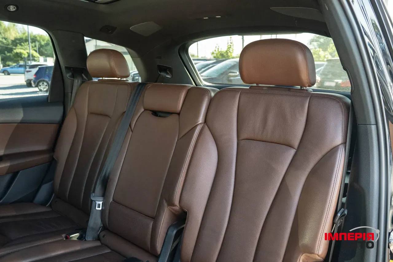 Audi Q7 - фото 41