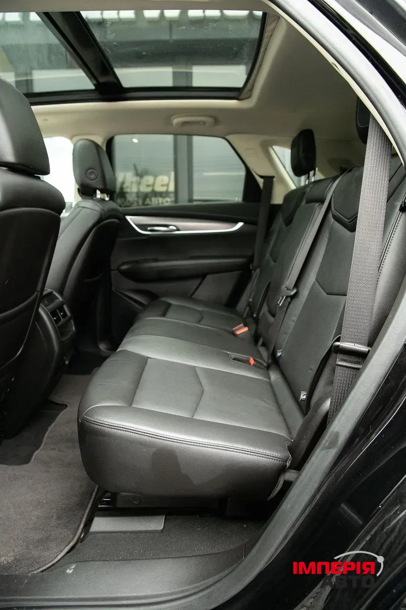 Cadillac XT5 - фото 21