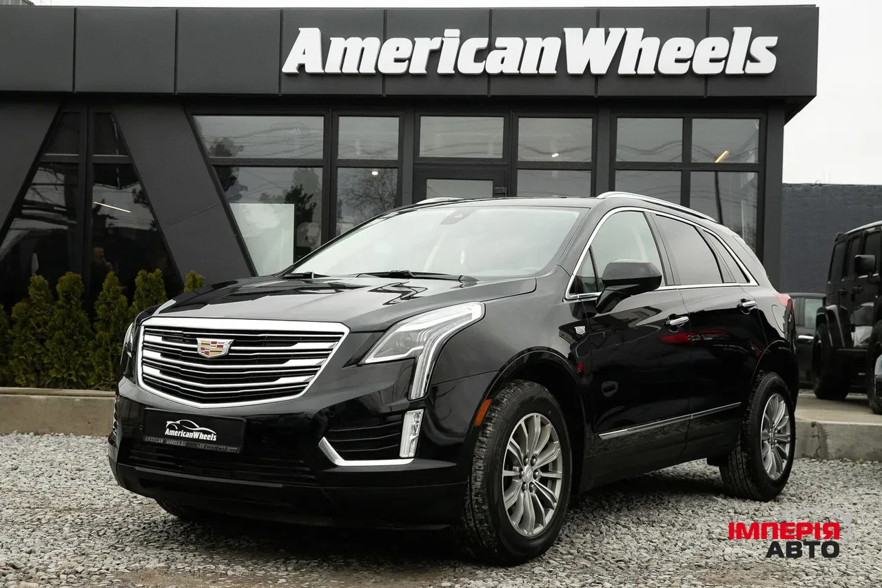 Cadillac XT5 - фото 1
