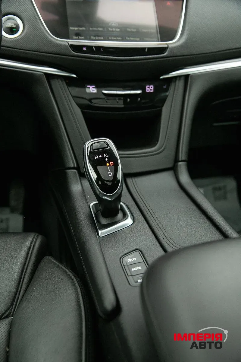 Cadillac XT5 - фото 20