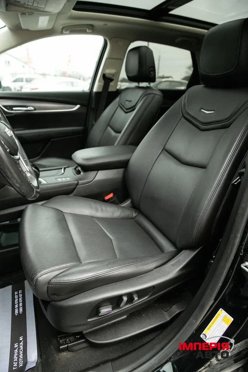Cadillac XT5 - фото 14