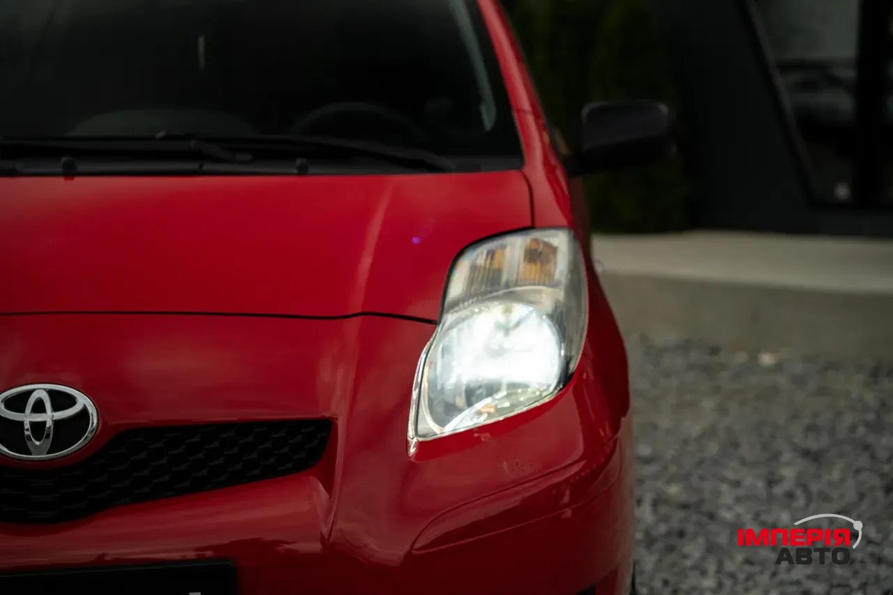 Toyota Yaris - фото 13