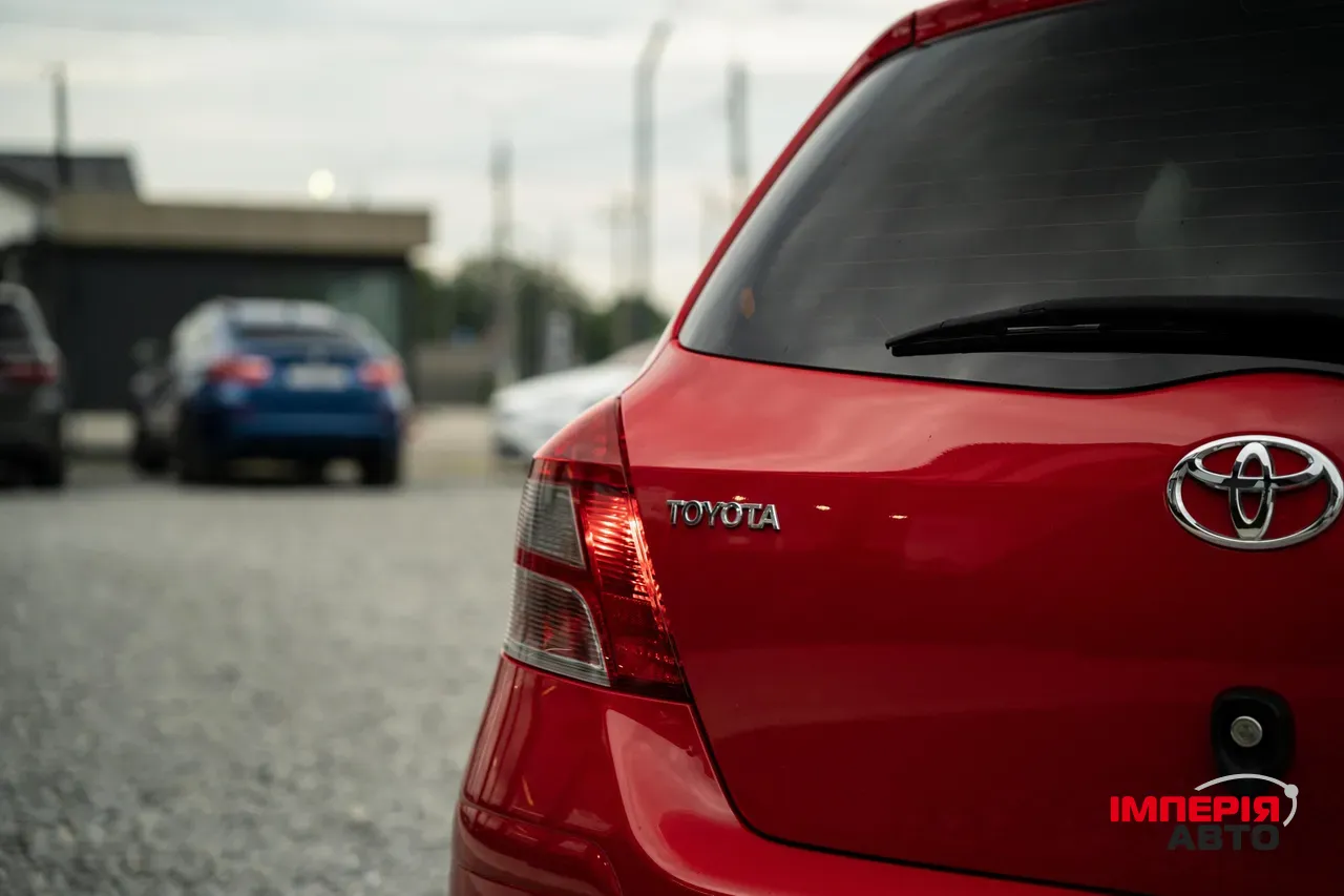 Toyota Yaris - фото 7