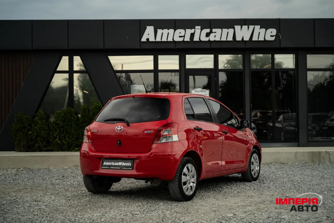 Toyota Yaris - фото 5