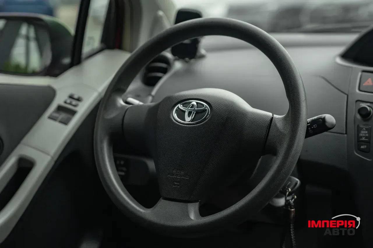 Toyota Yaris - фото 21