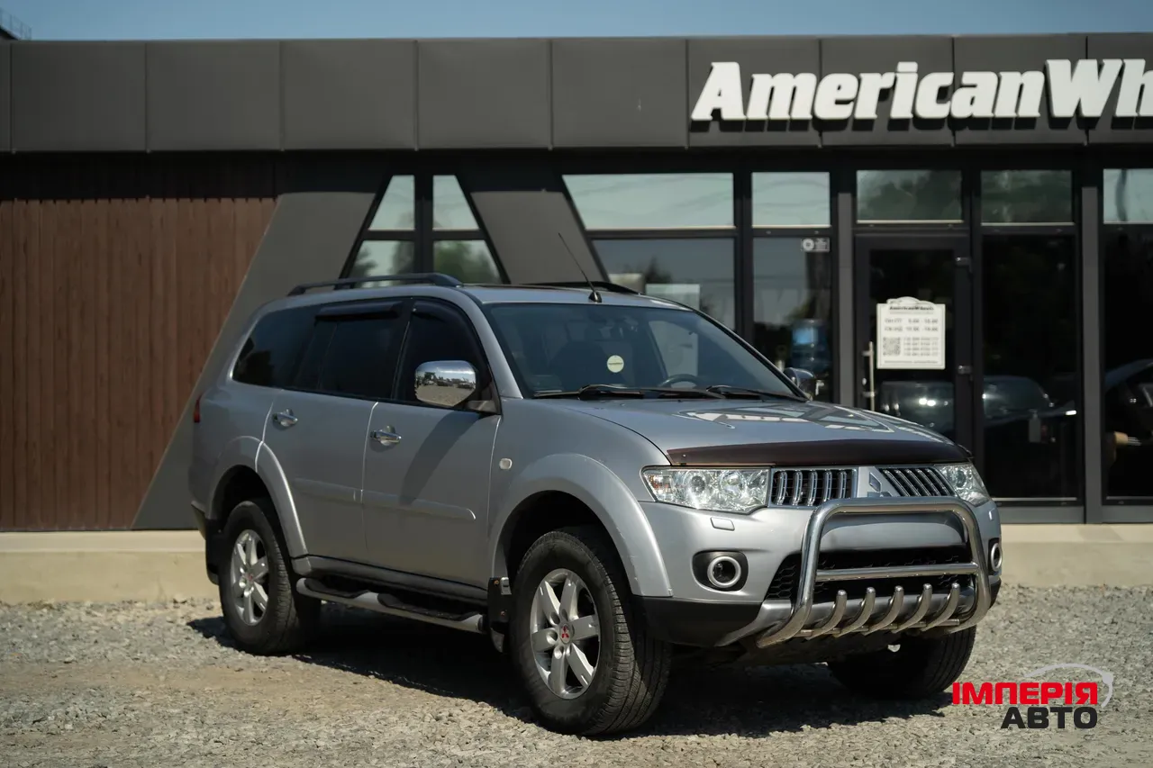 Mitsubishi Pajero Sport - фото 3