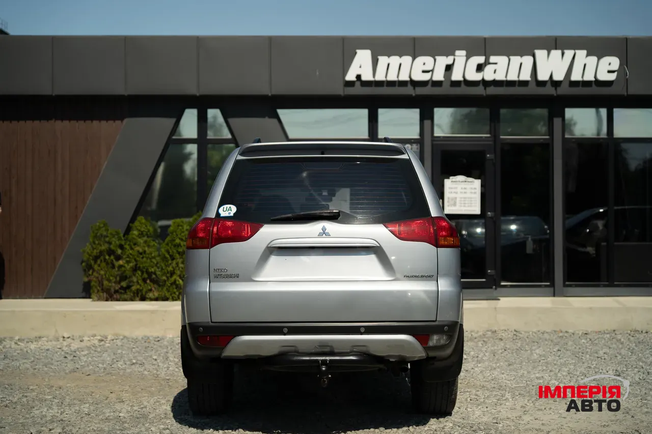 Mitsubishi Pajero Sport - фото 6