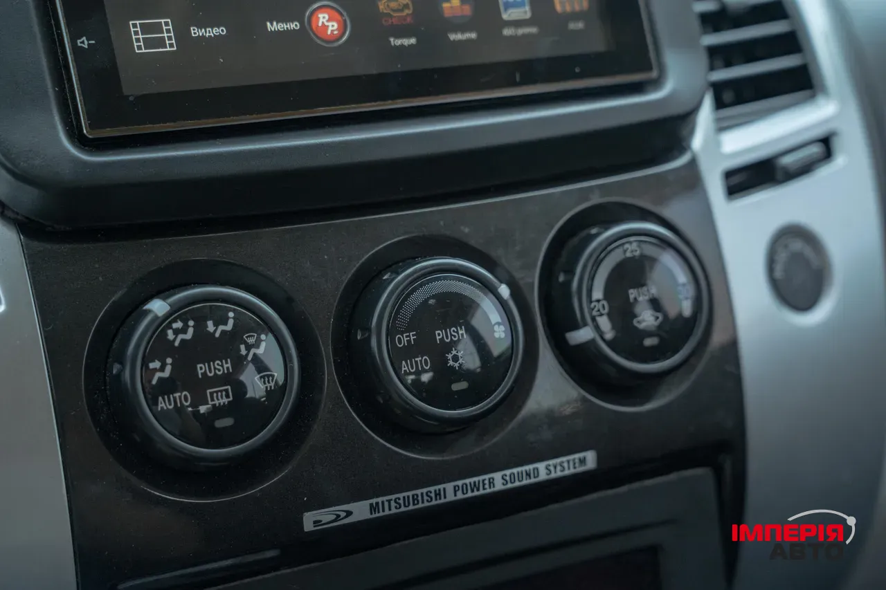 Mitsubishi Pajero Sport - фото 27