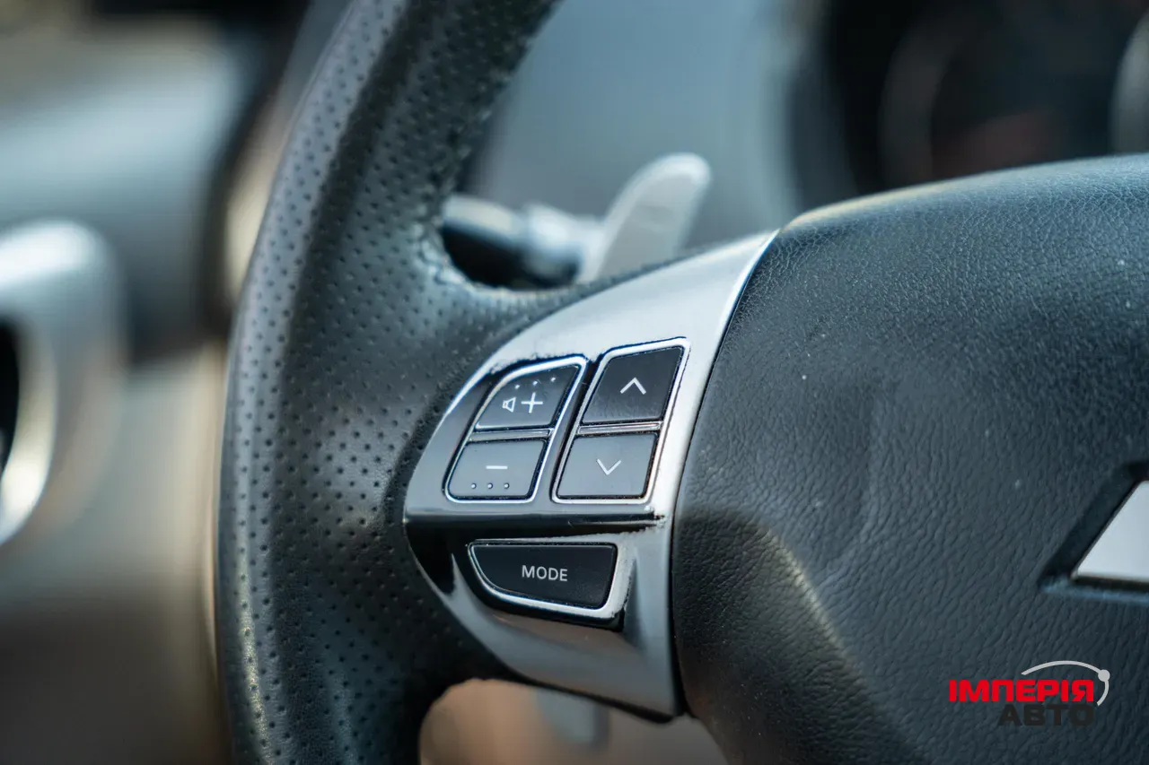 Mitsubishi Pajero Sport - фото 23