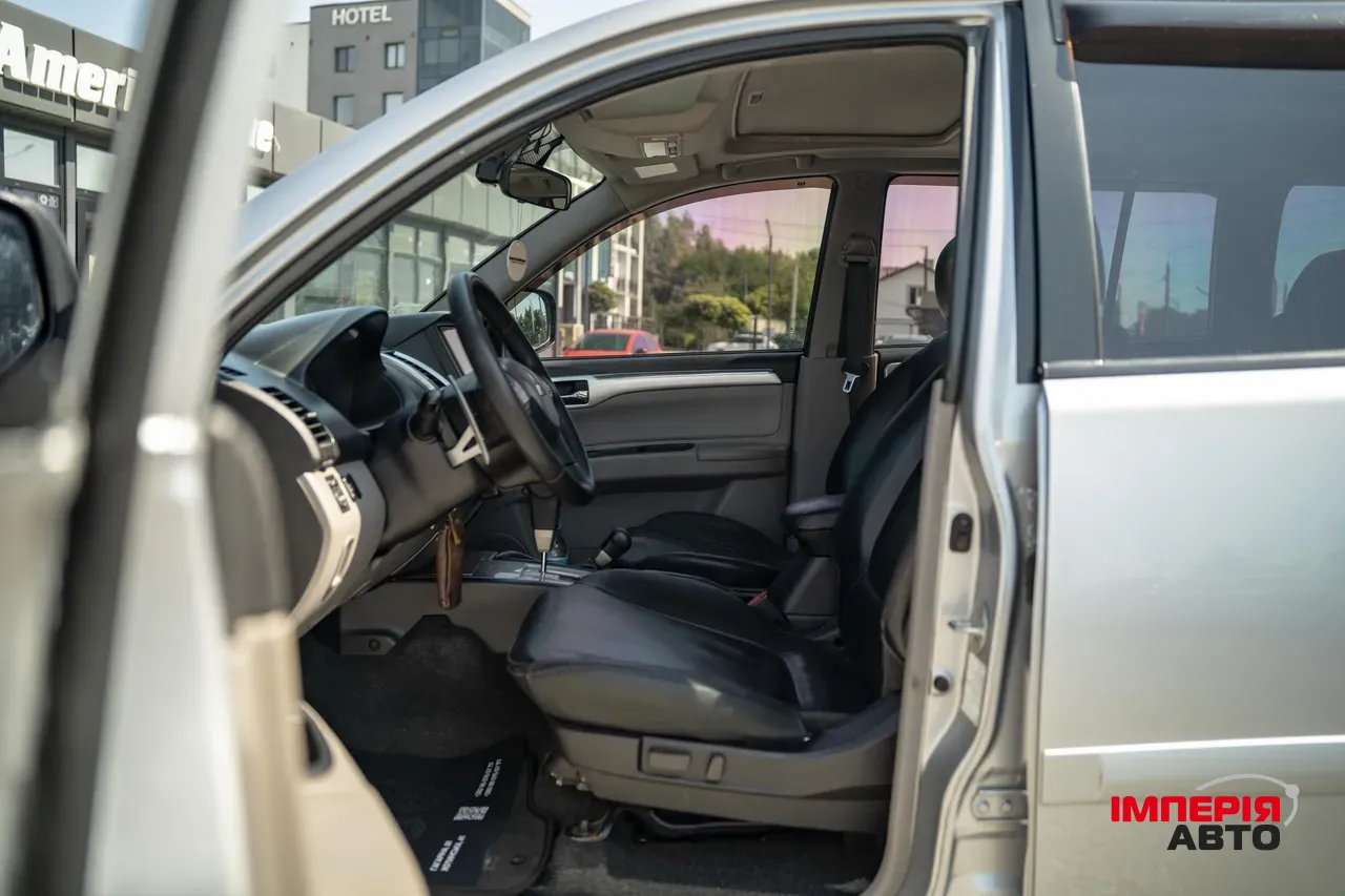 Mitsubishi Pajero Sport - фото 16