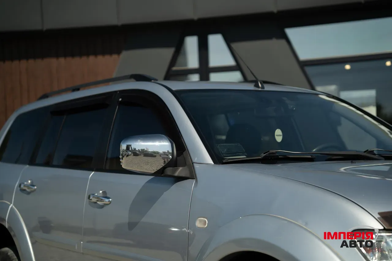 Mitsubishi Pajero Sport - фото 10