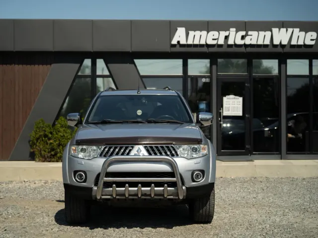 Mitsubishi Pajero Sport - фото 2