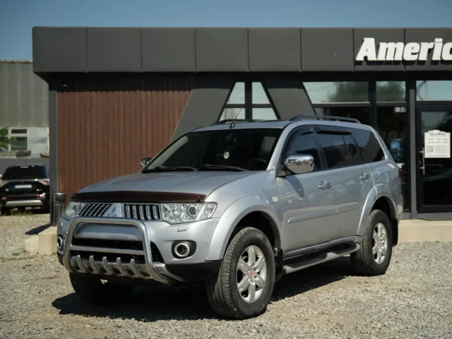 Mitsubishi Pajero Sport - фото 1