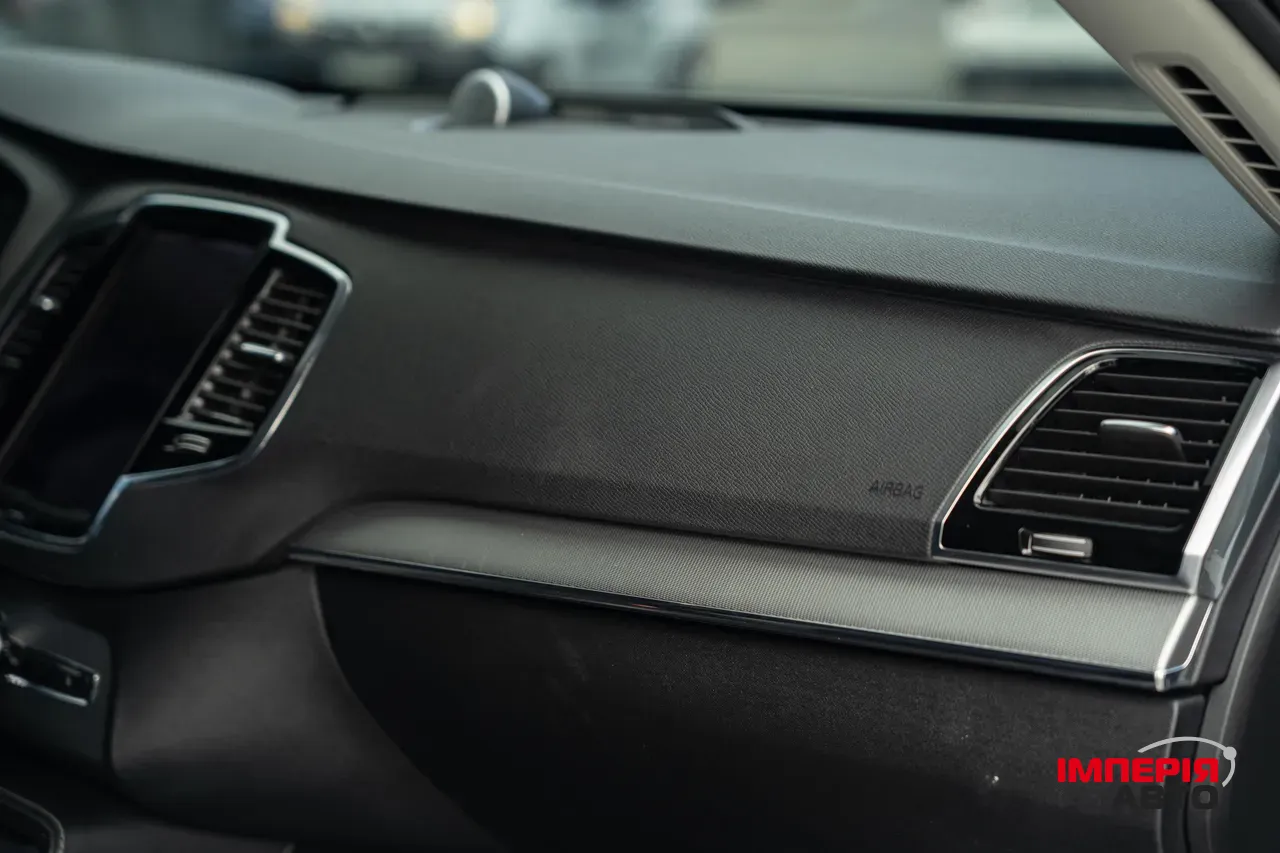 Volvo XC90 - фото 45