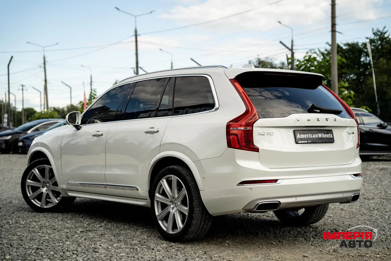 Volvo XC90 - фото 7
