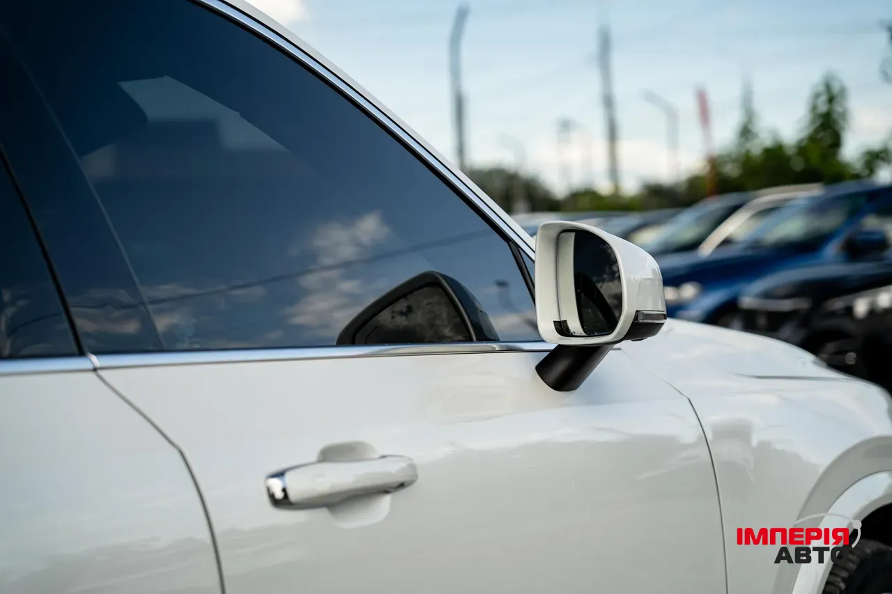 Volvo XC90 - фото 19