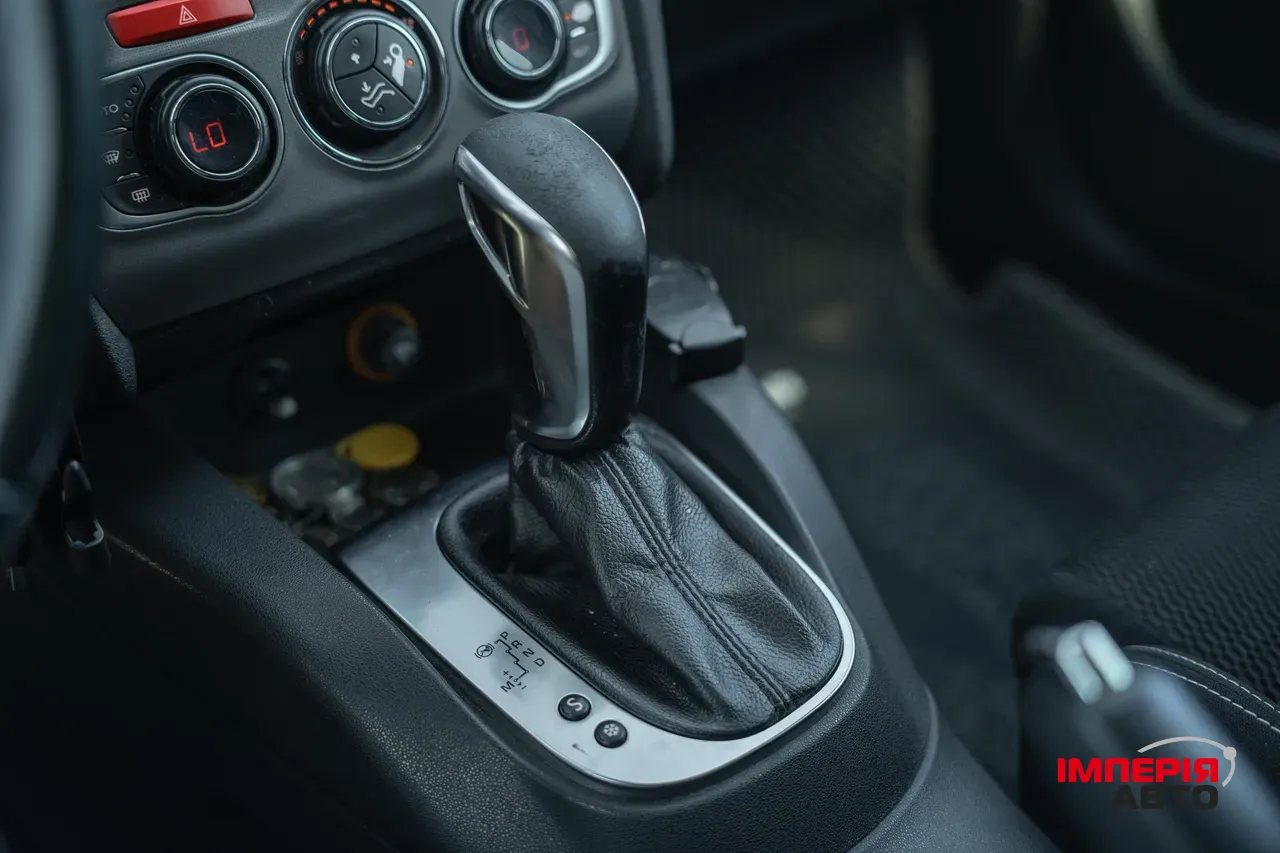 Citroen C4 - фото 25