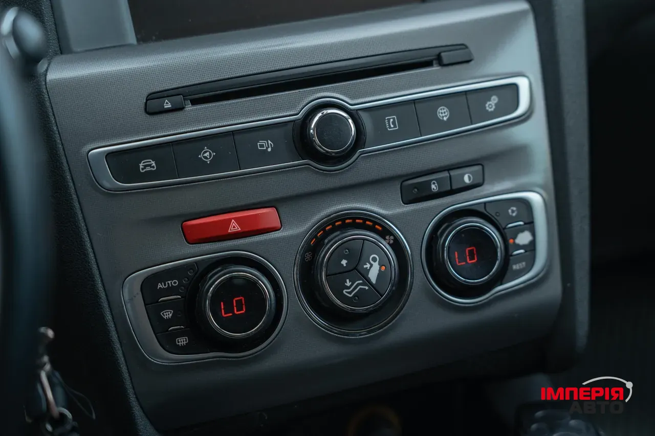 Citroen C4 - фото 24