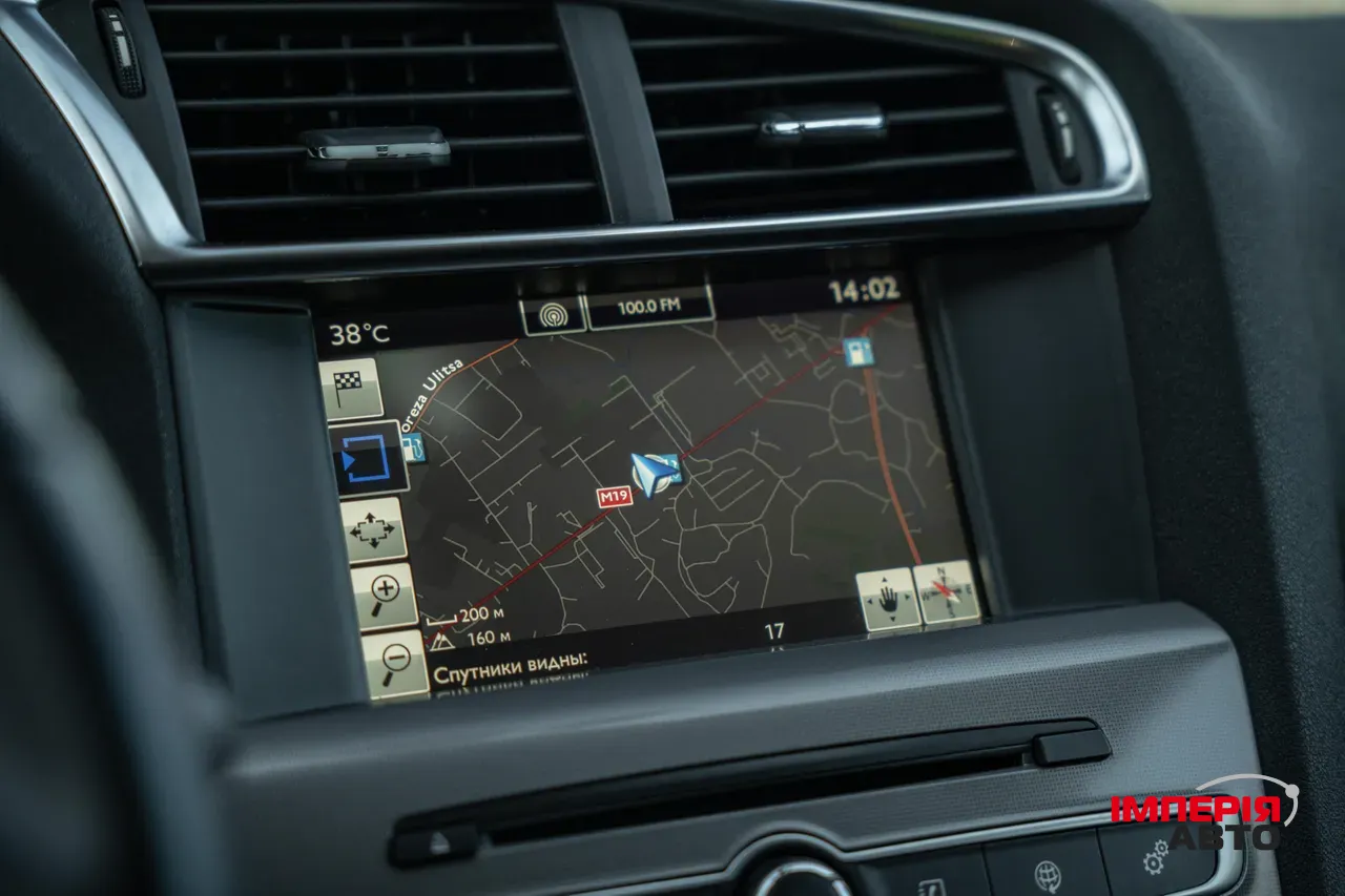 Citroen C4 - фото 22