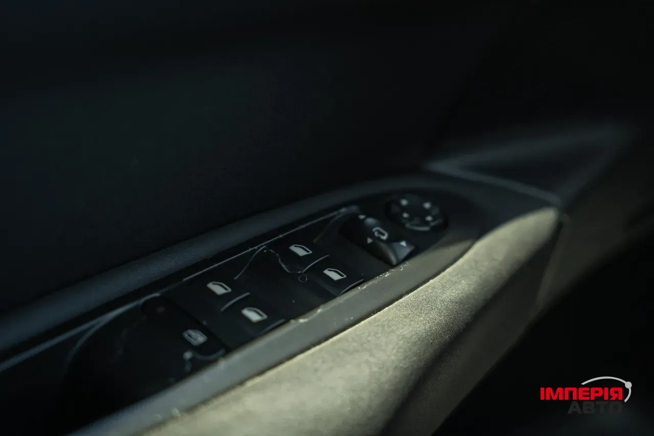 Citroen C4 - фото 14