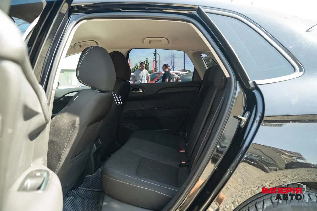 Citroen C4 - фото 28