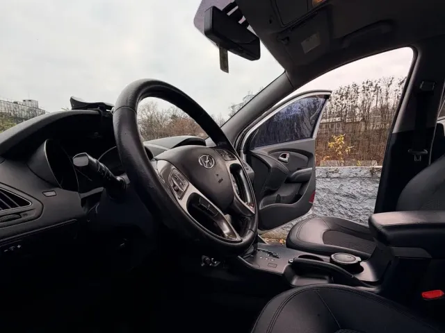 Hyundai ix35 - фото 3