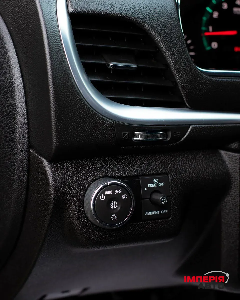 Chevrolet Traverse - фото 17