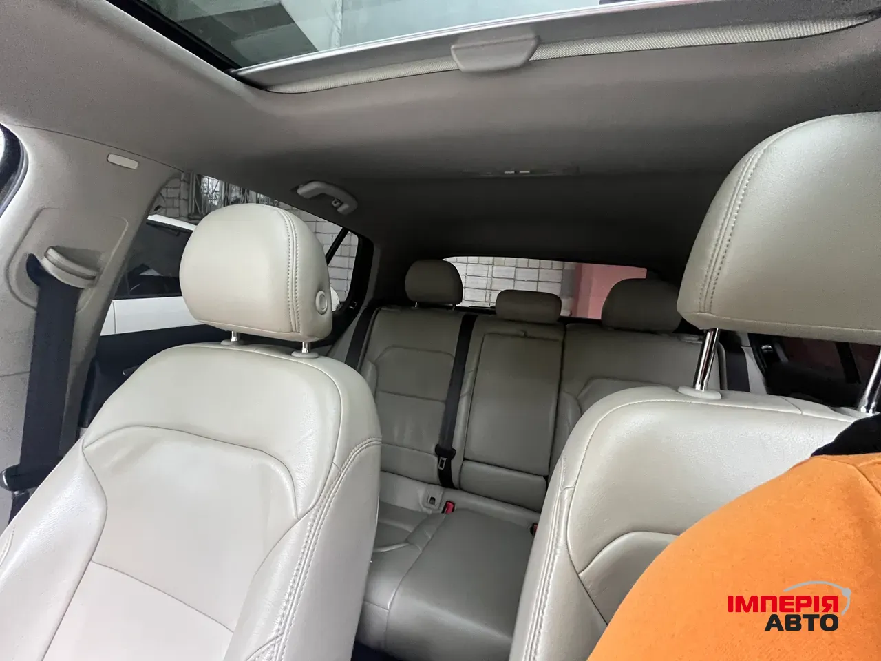 Volkswagen Golf - фото 8