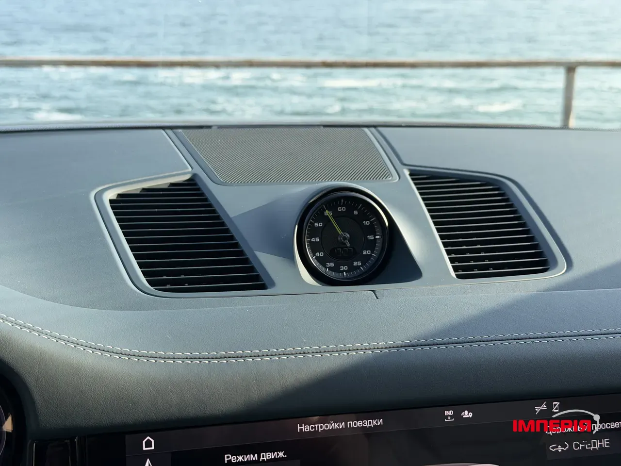 Porsche Cayenne - фото 23