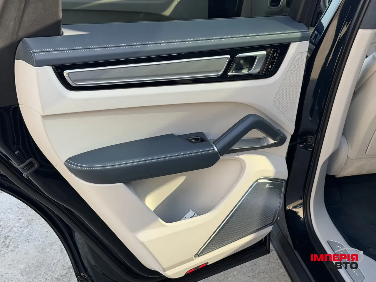 Porsche Cayenne - фото 26