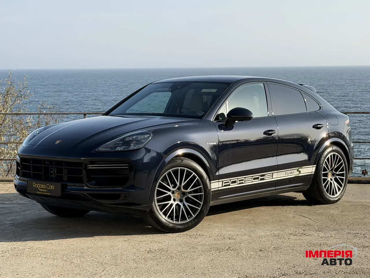 Porsche Cayenne - фото 1