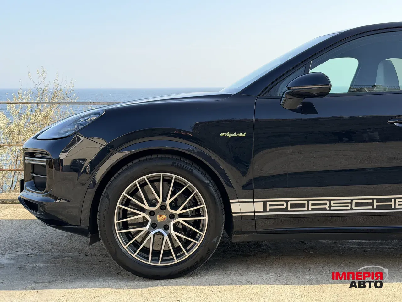 Porsche Cayenne - фото 10