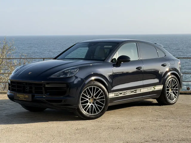 Porsche Cayenne - фото 1