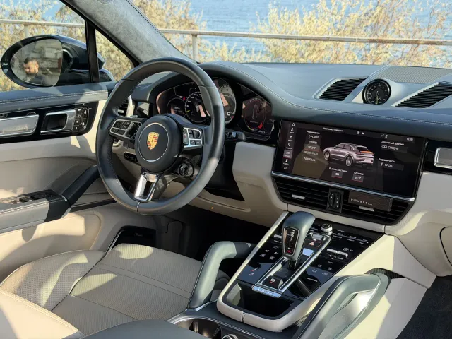Porsche Cayenne - фото 2