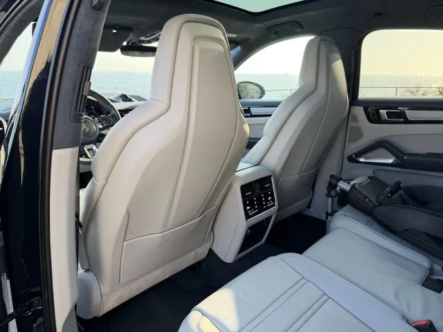 Porsche Cayenne - фото 3